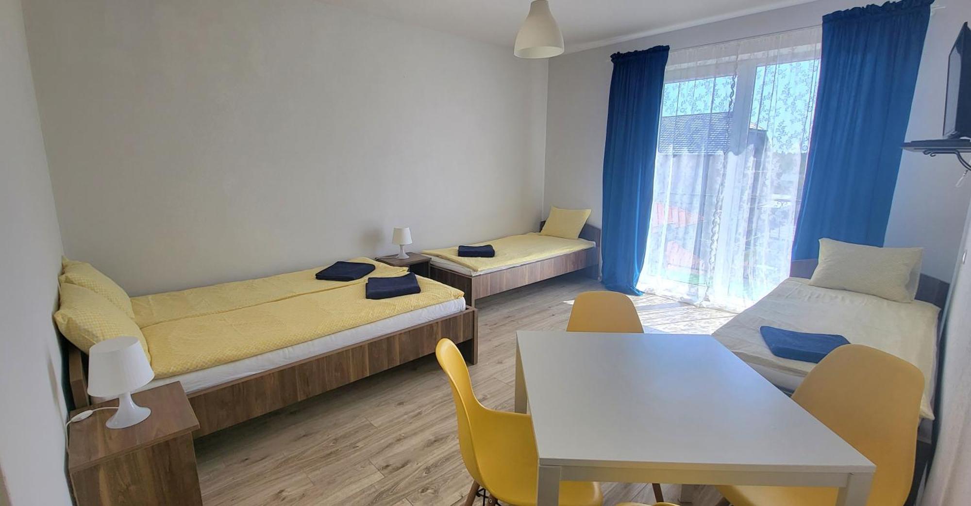 Emada- Pokoje Goscinne I Studia Ostrowo  Zimmer foto