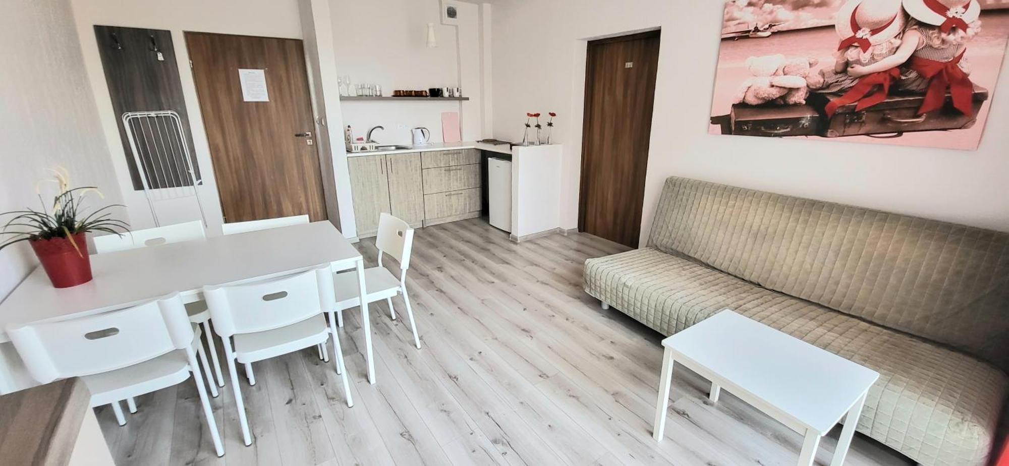 Emada- Pokoje Goscinne I Studia Ostrowo  Zimmer foto